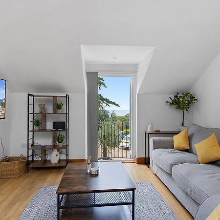Stunning Sea View Whole Home In Torbay Close To Beach Торкі Екстер'єр фото