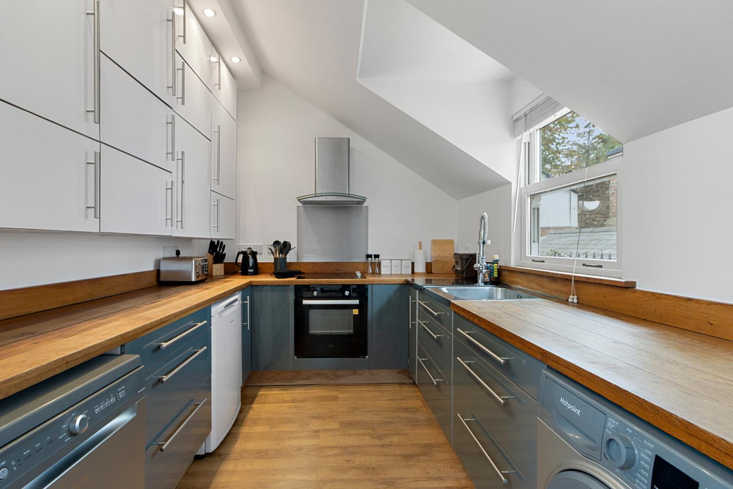 Stunning Sea View Whole Home In Torbay Close To Beach Торкі Екстер'єр фото